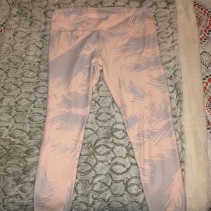 Fabletics Salar Capri Leggings
